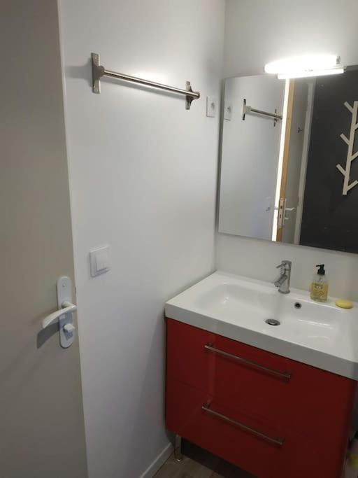 Studio Jacuzzi Prive A 8 Min A Pied De La Plage Apartment La Ciotat Exterior photo